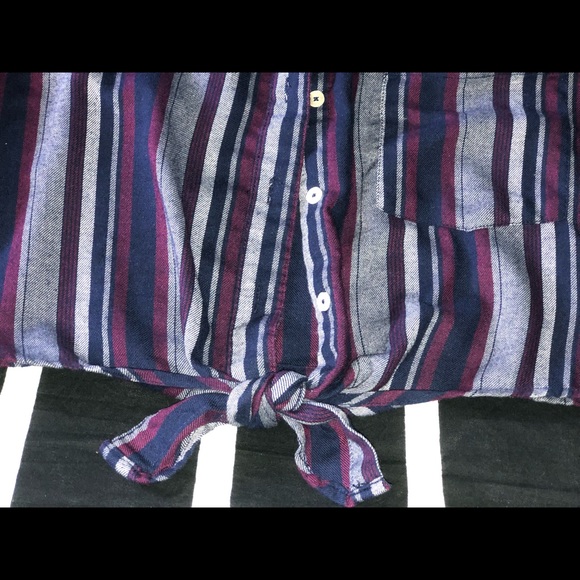 Forever 21 crop blouse - Picture 6 of 11